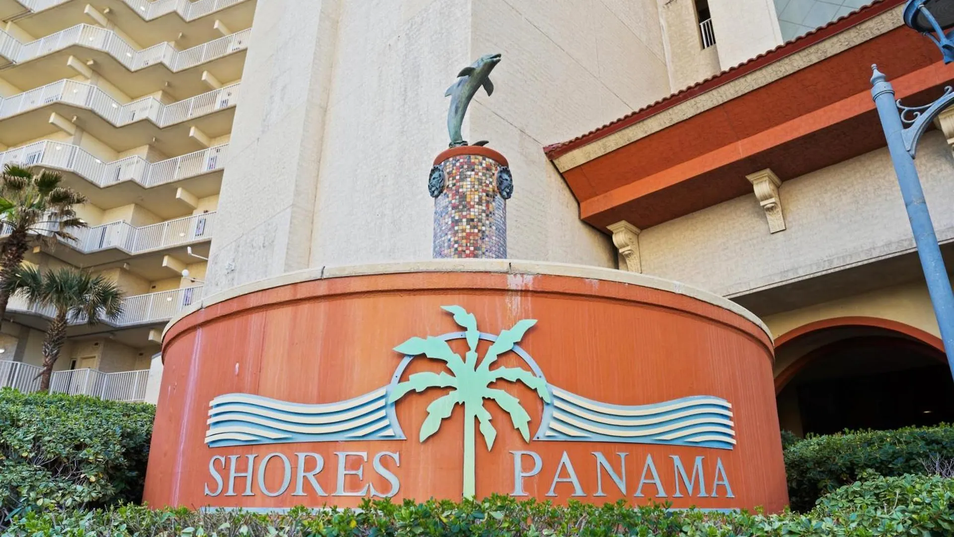 Stylish 1Bd Beachfront Condo With Amenities Galore! By Dolce Vita Getaways! Panama City Beach 0*,  United States